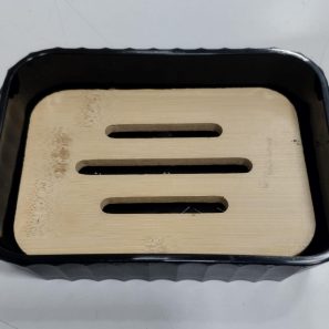 JABONERA DE PLASTICO CON REJILLA